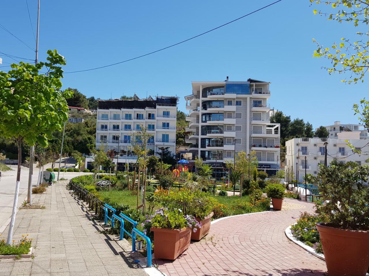 Apartment Of Beautiful Dreams Over The Sea Sarandë Exterior foto