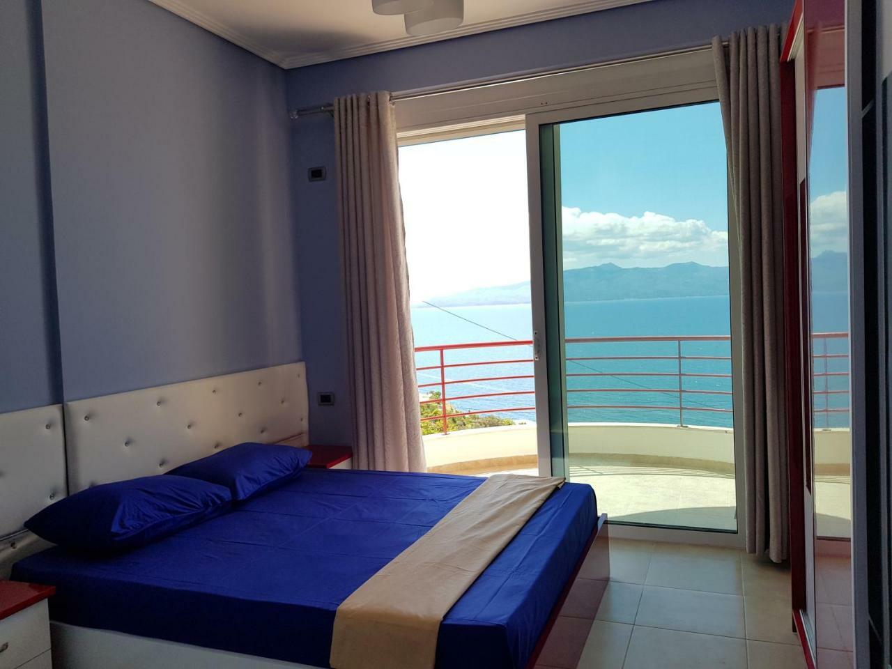 Apartment Of Beautiful Dreams Over The Sea Sarandë Exterior foto